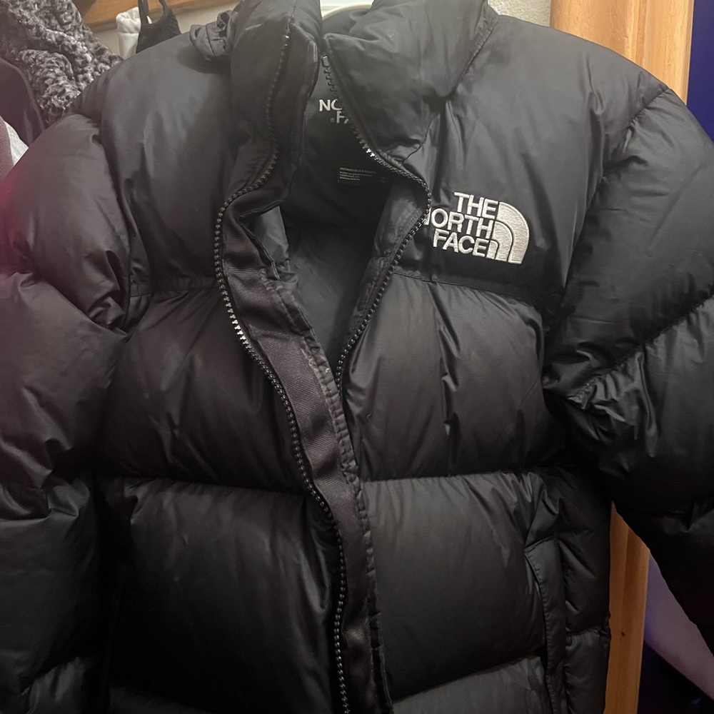 women’s north face puffer